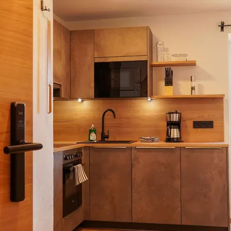 Ξενοδοχείο με διαμερίσματα Appartementhaus Bergkristall