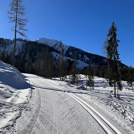 Ξενοδοχείο με διαμερίσματα Appartementhaus Bergkristall