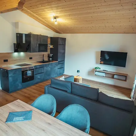Appartementhaus Bergkristall 4* Kartitsch