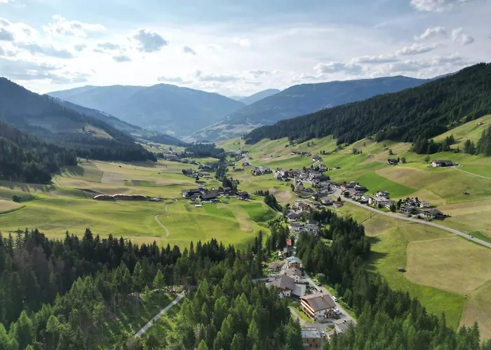 Apartmanhotel Appartementhaus Bergkristall 4*