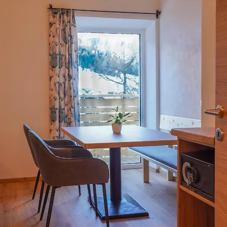 Appartementhaus Bergkristall 4*