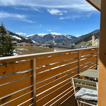 Appartementhaus Bergkristall Aparthotel Kartitsch